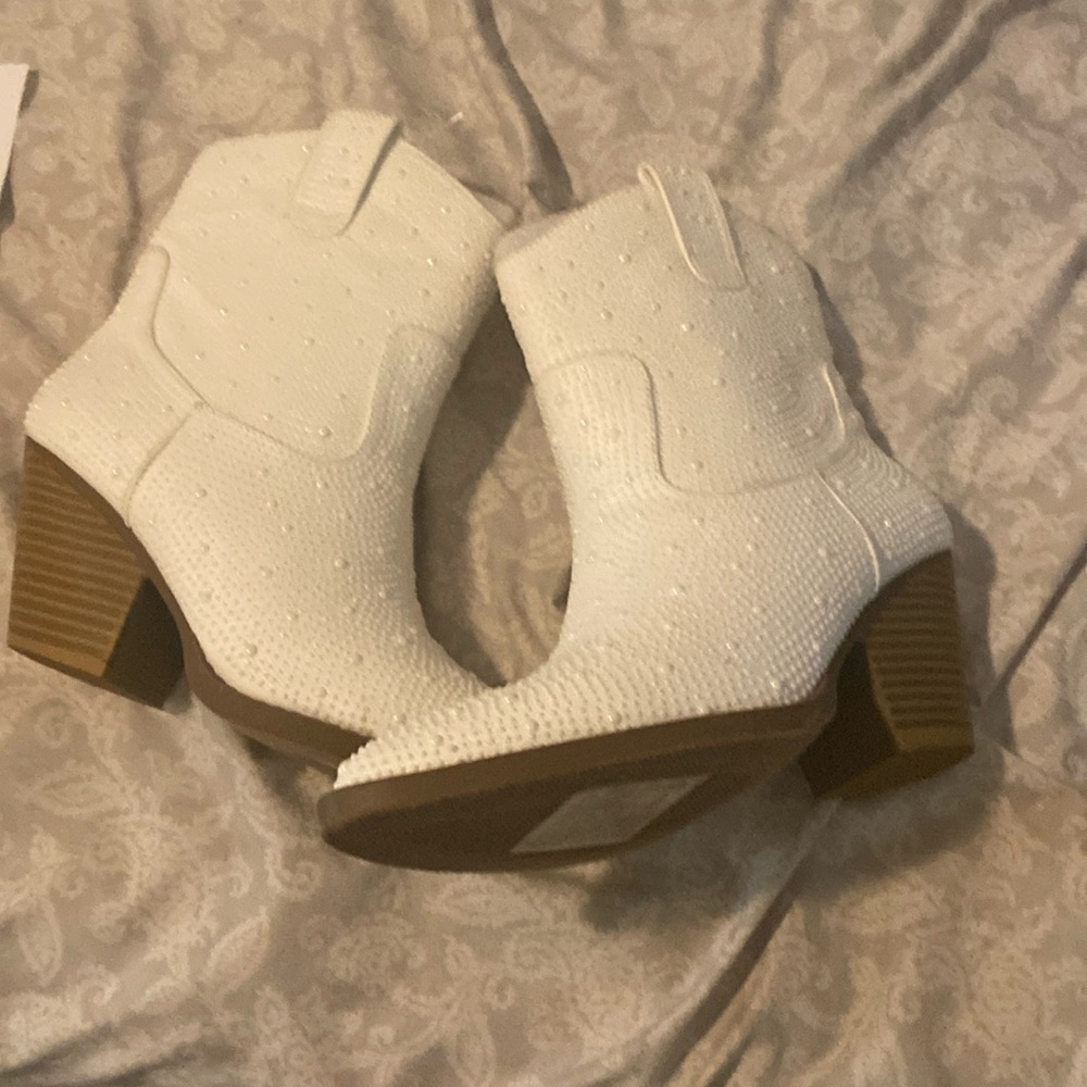 Ivory Forever beaded cowboy boot